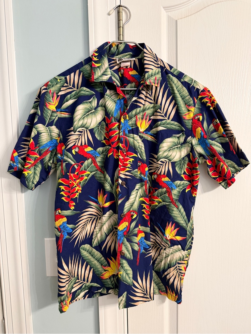 Aloha Republic Men's Navy Tropical Parrot Hawaiian Shirt- Medium- Excellent